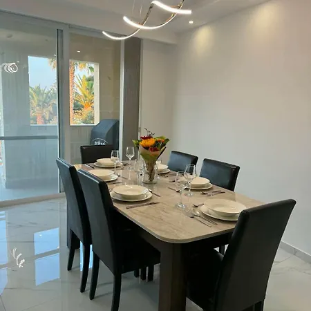 Panorama Serenity With Pool Apartament